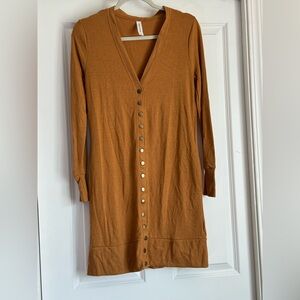 Zenana Outfitters Small Brown Long Sleeve Snap Button Cardigan Dress